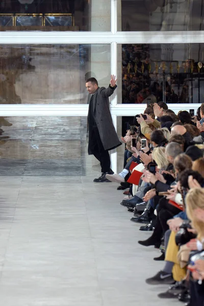 Look 42